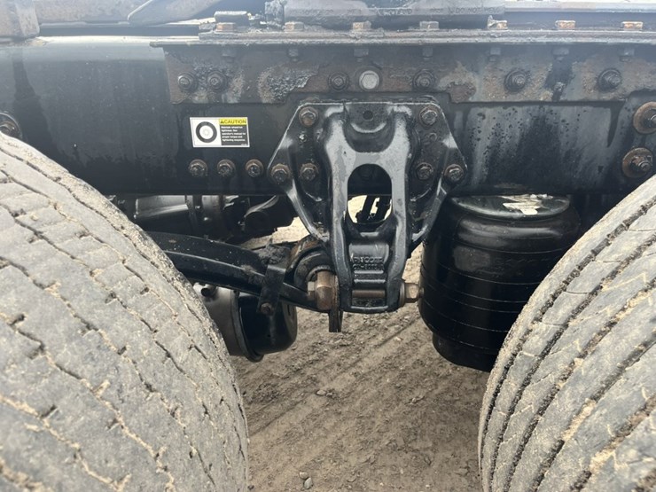 2020-kenworth-t680-image-97
