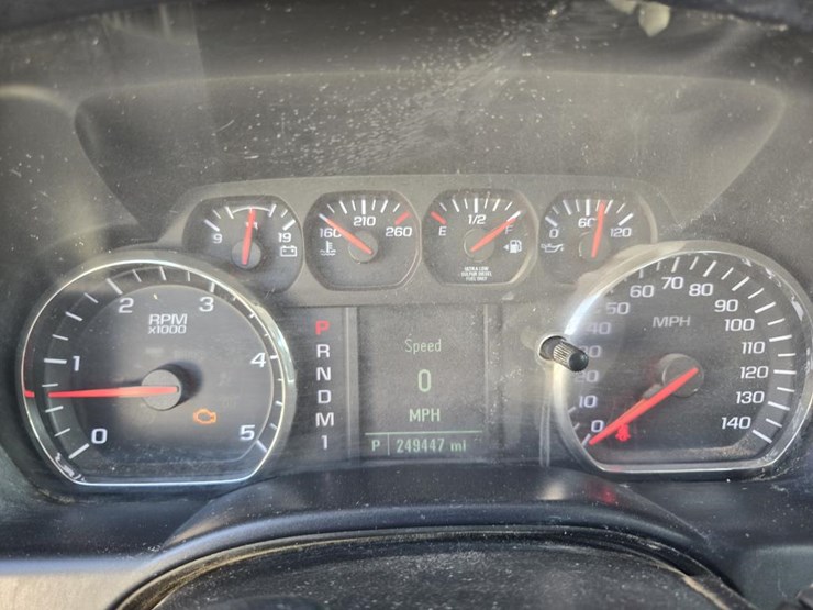 2015-chevrolet-3500-image-58