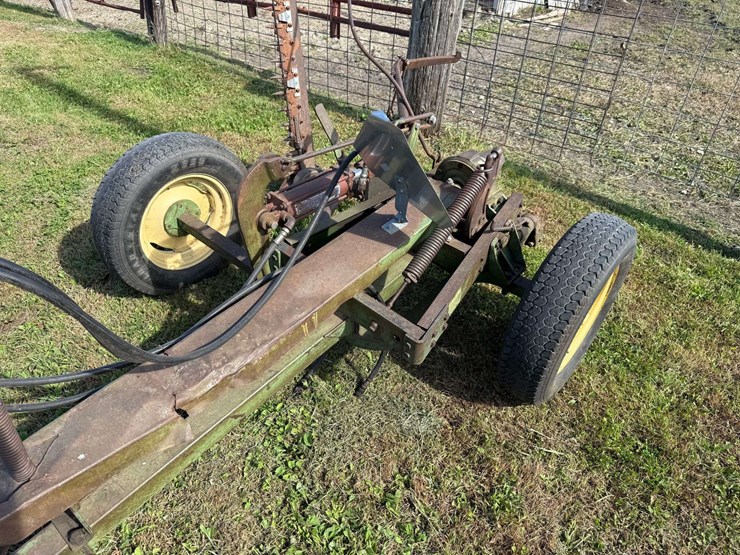 john-deere-no.-11-sickle-mower,-9’-bar,-with-cylinder,-*needs-a-new-pitman*,-rivet-sections.-this-it-image-3