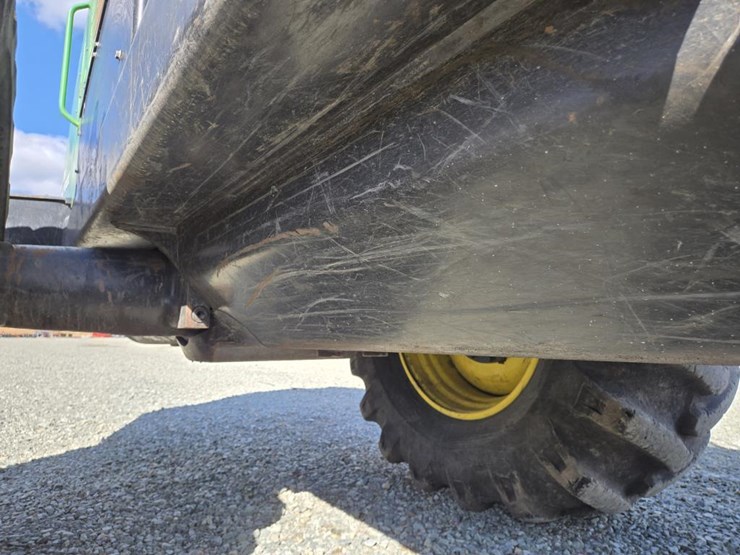2010-john-deere-2010-image-77