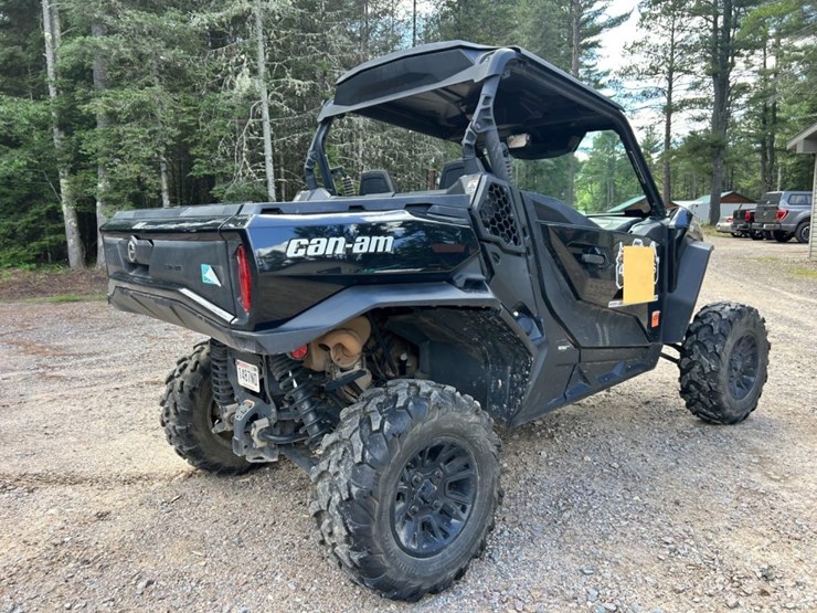 #1400-•-2023-can-am-commander-1000r-xt-image-5