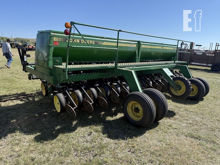 john-deere-750-image-15