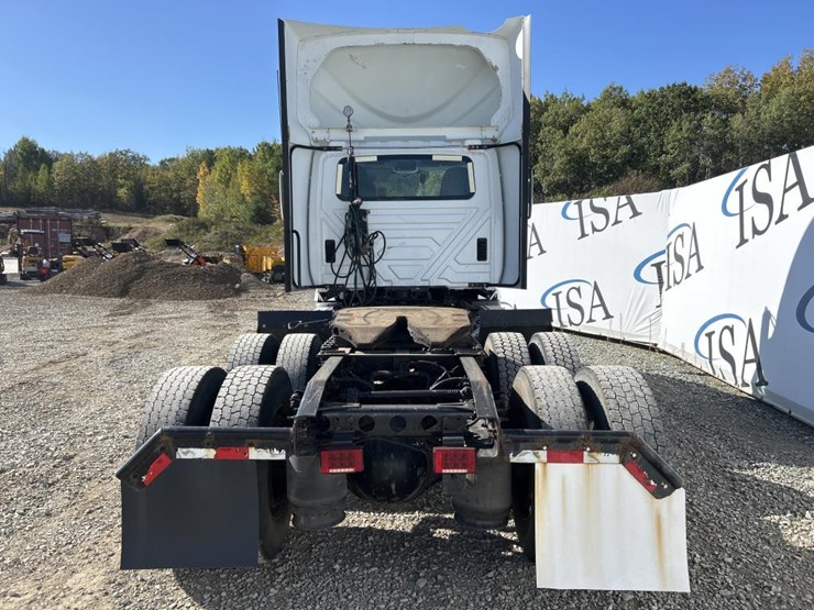 2017-international-prostar-image-4