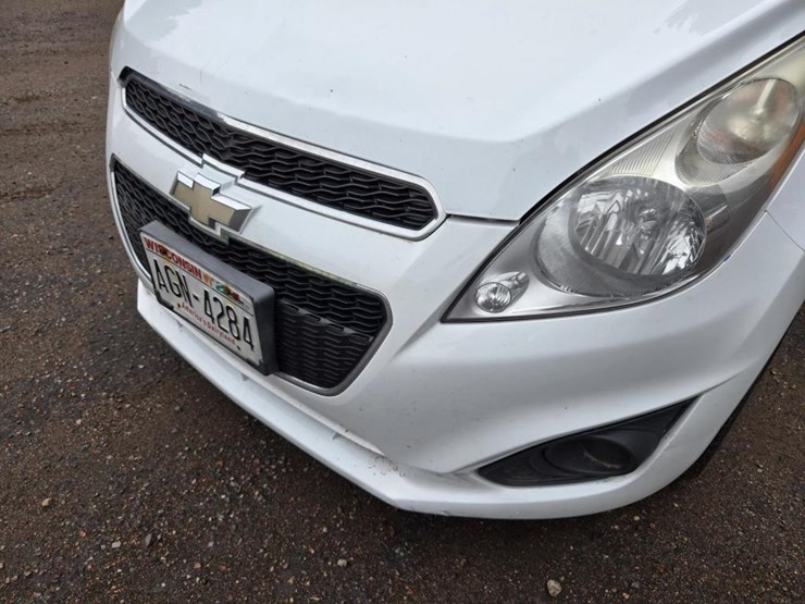 #1580-•-2013-chevrolet-spark-compact-vehicle-image-10