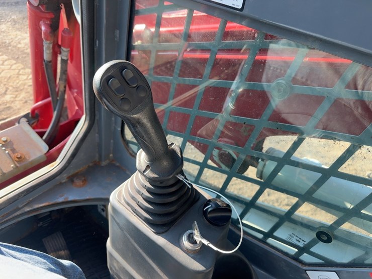 2019-takeuchi-tl6r-image-22