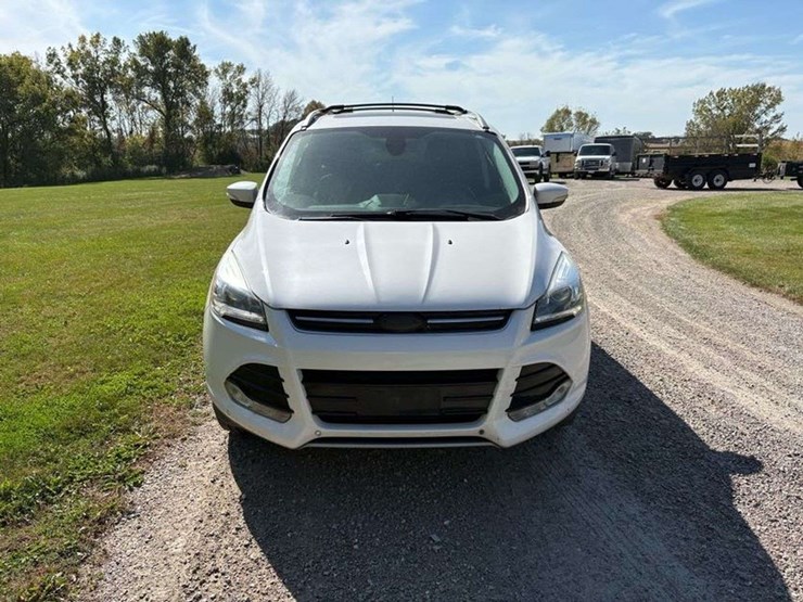 2013-ford-escape-titanium-image-30