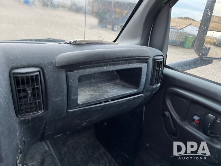 2005-chevrolet-c8500-cab/chassis-(jn0785,-unit-98847)-image-69