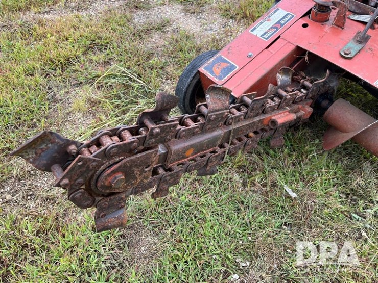 ditch-witch-c99-image-15