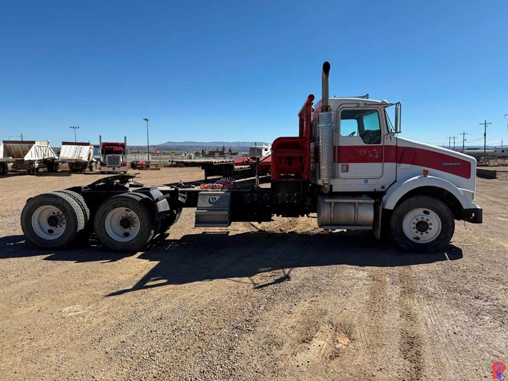 2001-kenworth-t800-image-3