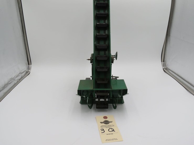 1950's-barber-greene-model-toys-airport-stairs-group-image-11