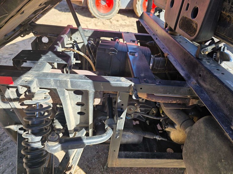 2013-polaris-ranger-image-18