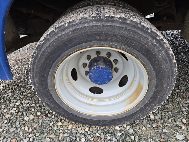 2008-ford-f550-image-61