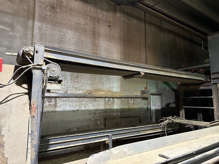 #1590-•-irvington-moore-trim-saw-w/-infeed-table-image-26