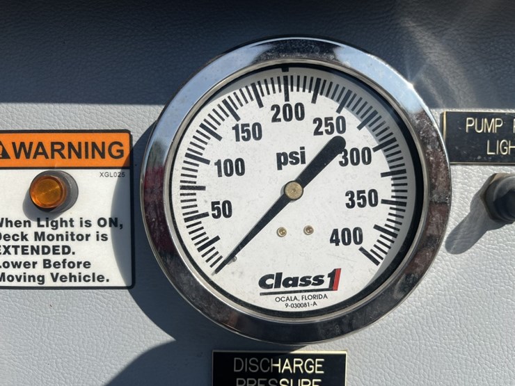 1996-freightliner-fl80-image-69