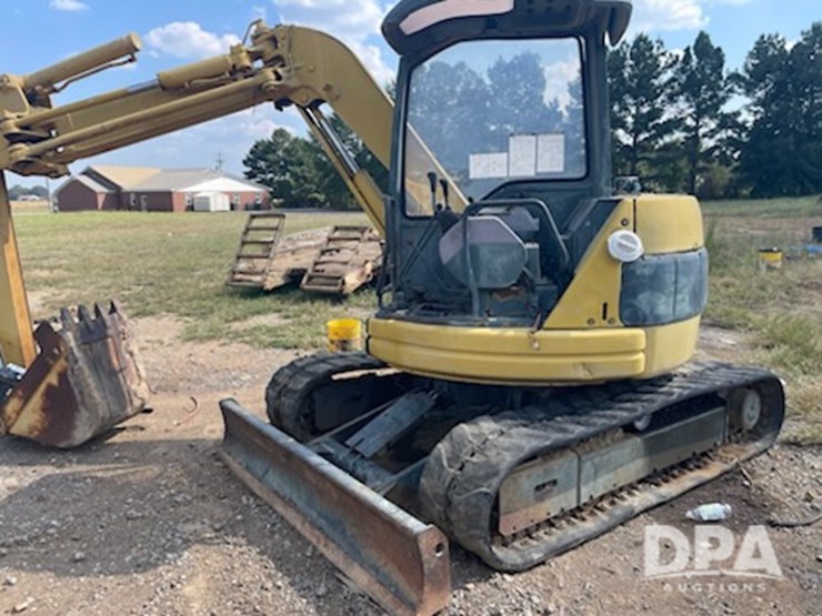 komatsu-pc50uu-2-image-1