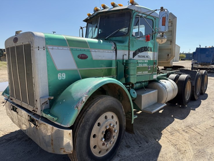 #1752-•-1979-peterbilt-day-cab-heavy-haul-image-9