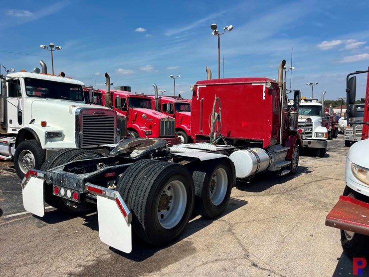 2015-western-star-4900-image-4