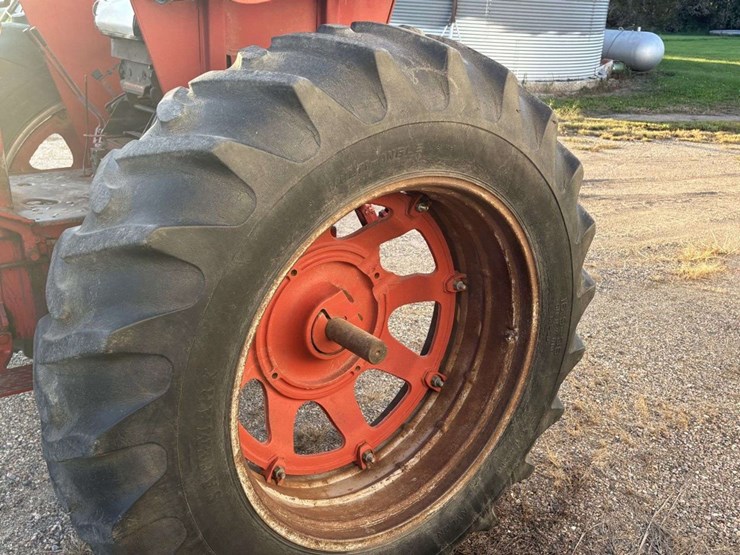 1971-farmall-656-hydro-diesel-tractor,-fenders,-wf,-540-pto,-3pt,-2-hyd,-16.9-38-rears,-7.50-16-fron-image-17
