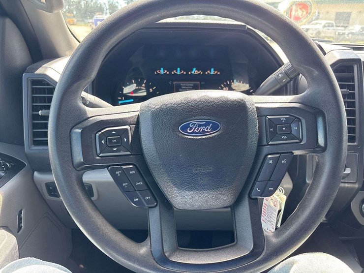 2020-ford-f150-image-13