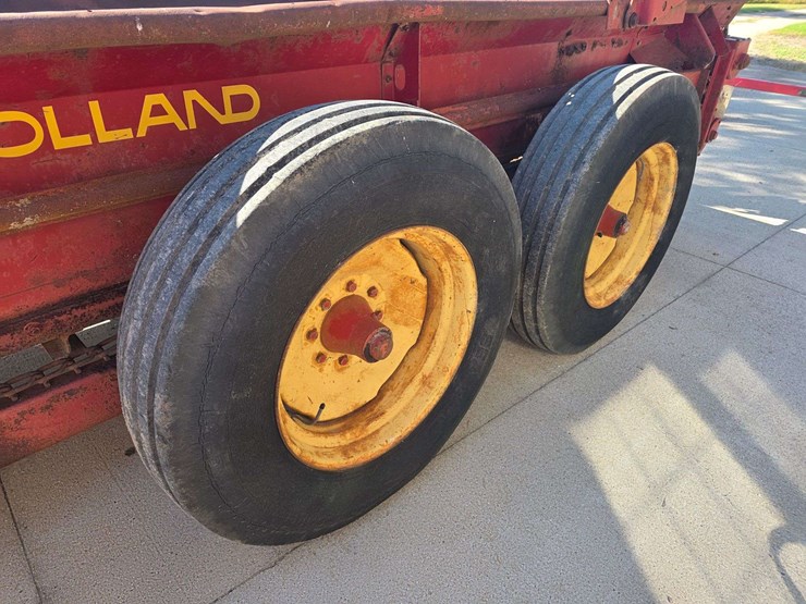 new-holland-185-image-10