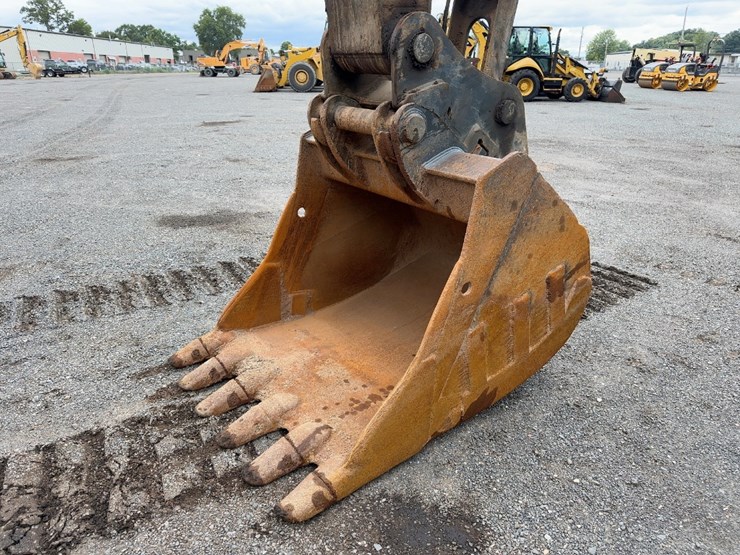 2006-deere-350d-lc-image-9
