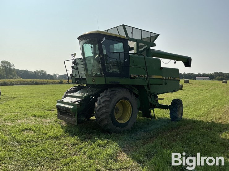 1982-john-deere-7720-image-1