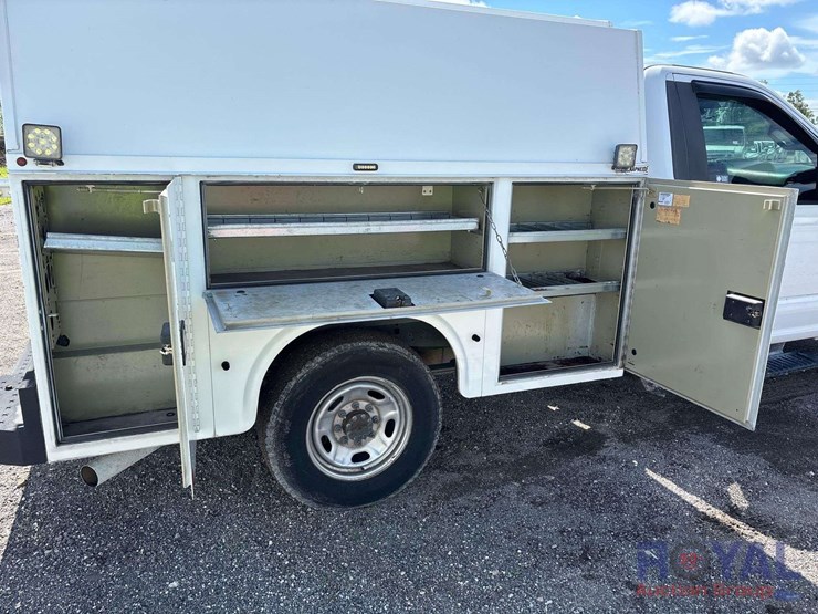 2017-ford-f550-image-23