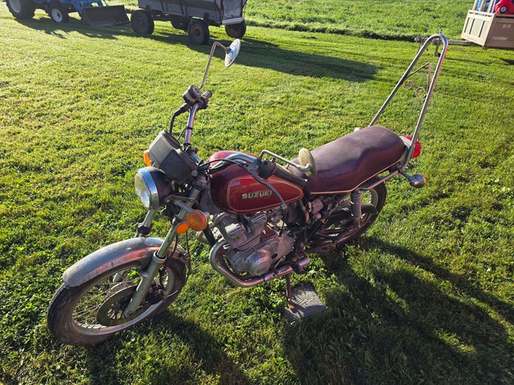 1980-suzuki-tscc-motorcycle,-shows-6,665-miles,-non-running,-history-is-unknown-*no-title-image-3