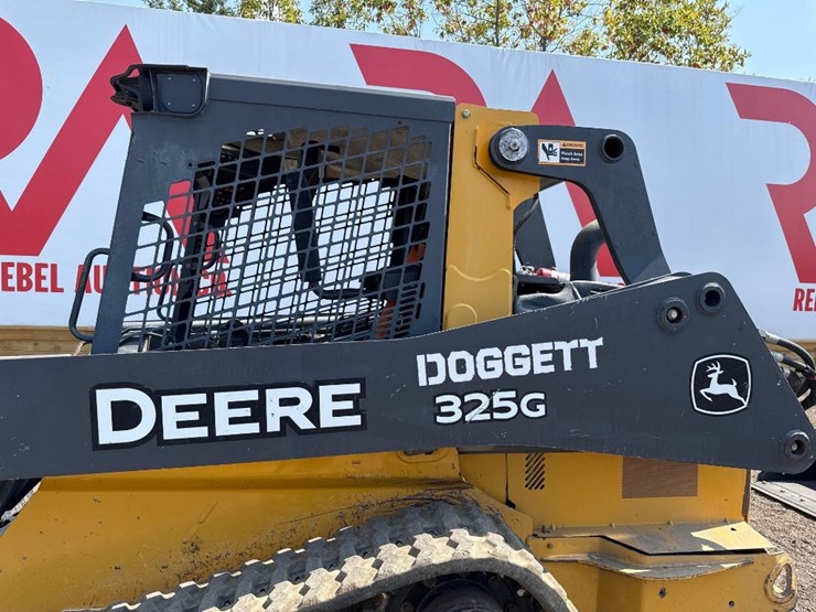 2019-deere-325g-image-18