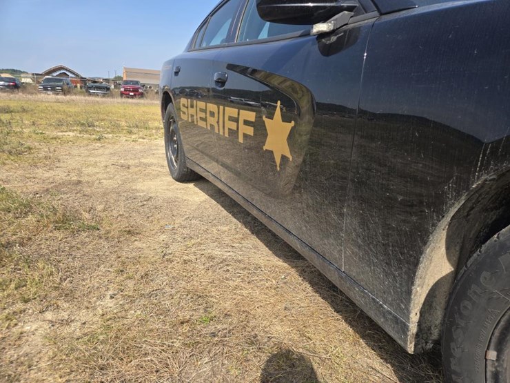 #1235-•-2019-dodge-charger-awd-car-image-11