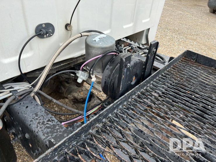 2005-chevrolet-c8500-cab/chassis-(jn0785,-unit-98847)-image-46