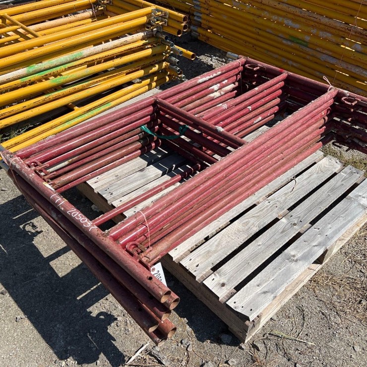 PALLET OF SCAFFOLDING (APPROX. 7 PC)