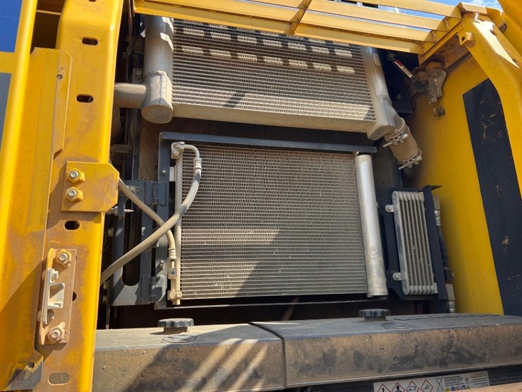 2017-komatsu-pc290-lc-11-image-31