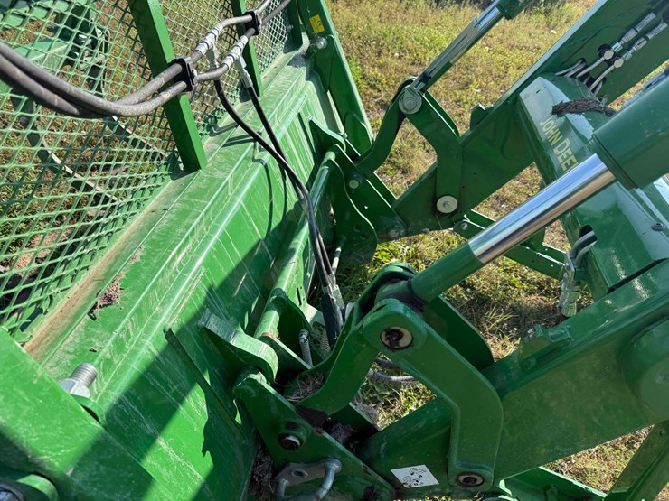 2020-john-deere-6175r-image-22
