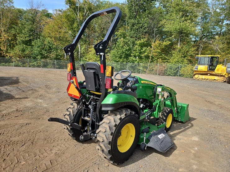 2021-john-deere-2025r-image-5