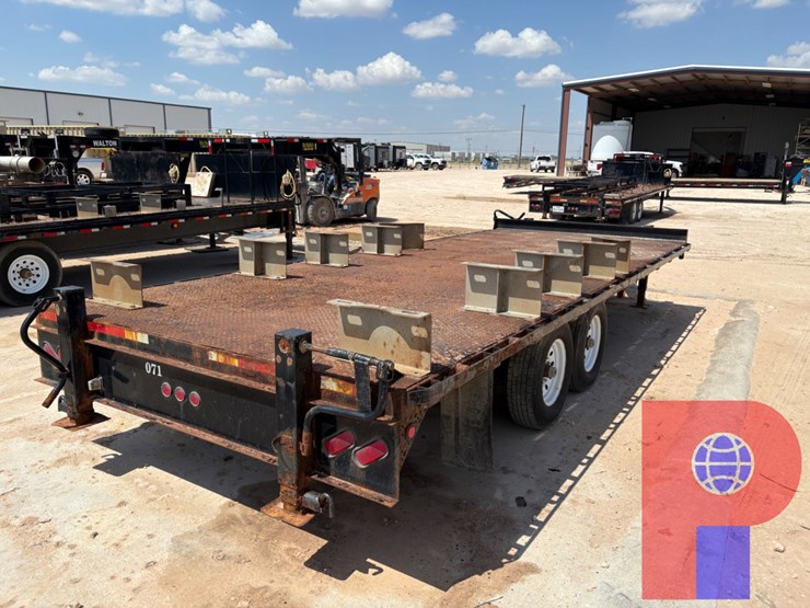 2019-utility-flatbed-image-6