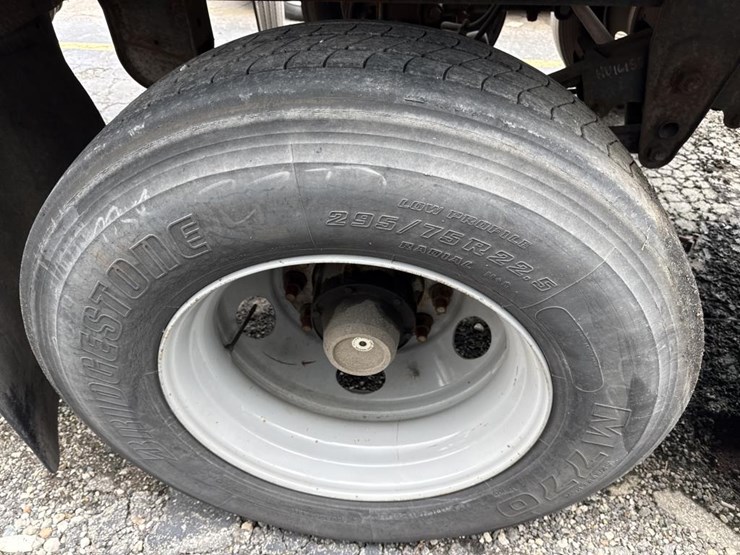 2007-international-durastar-4400-image-44