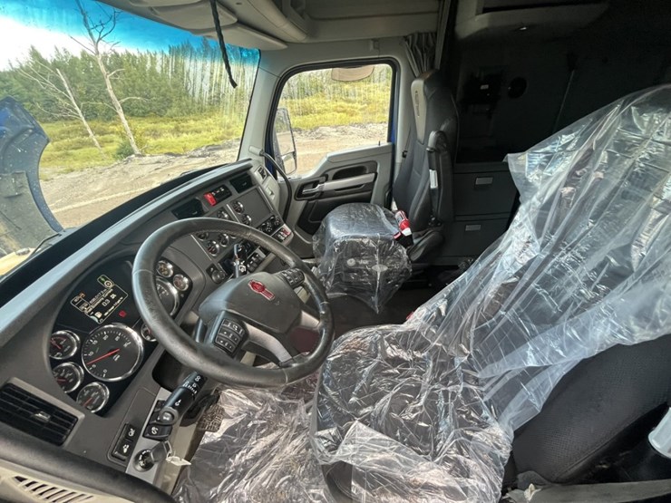 2020-kenworth-t680-image-115