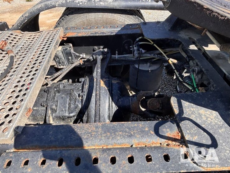 2004-sterling-day-cab-truck-(gp11427,-unit-31350)-image-28