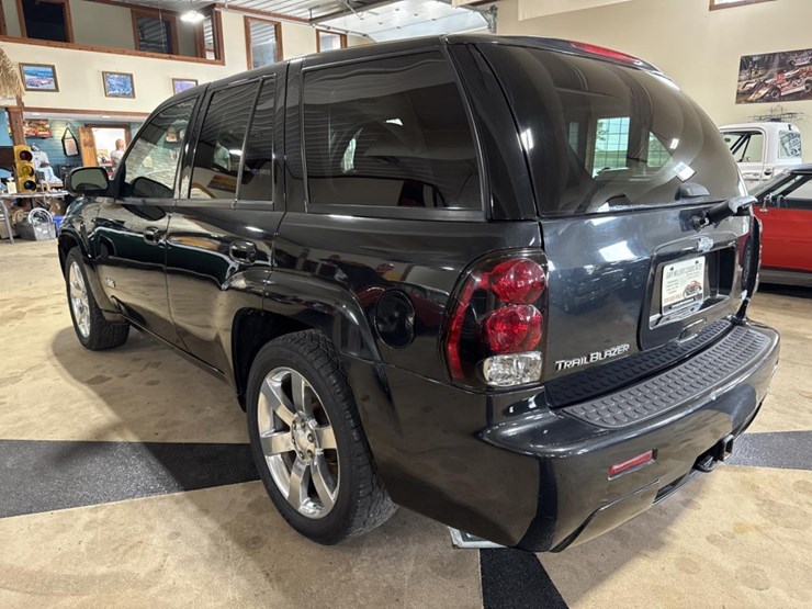 2008-chevrolet-trailblazer-image-3