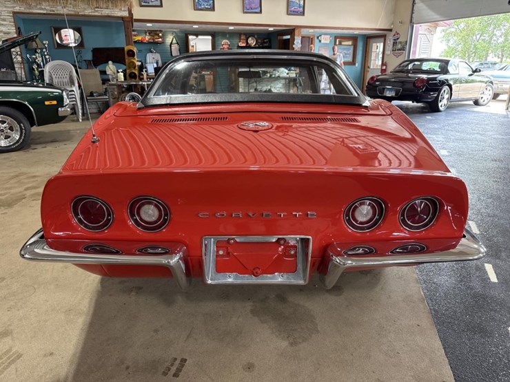 #1390-•-1969-chevrolet-corvette-stingray-car-image-4