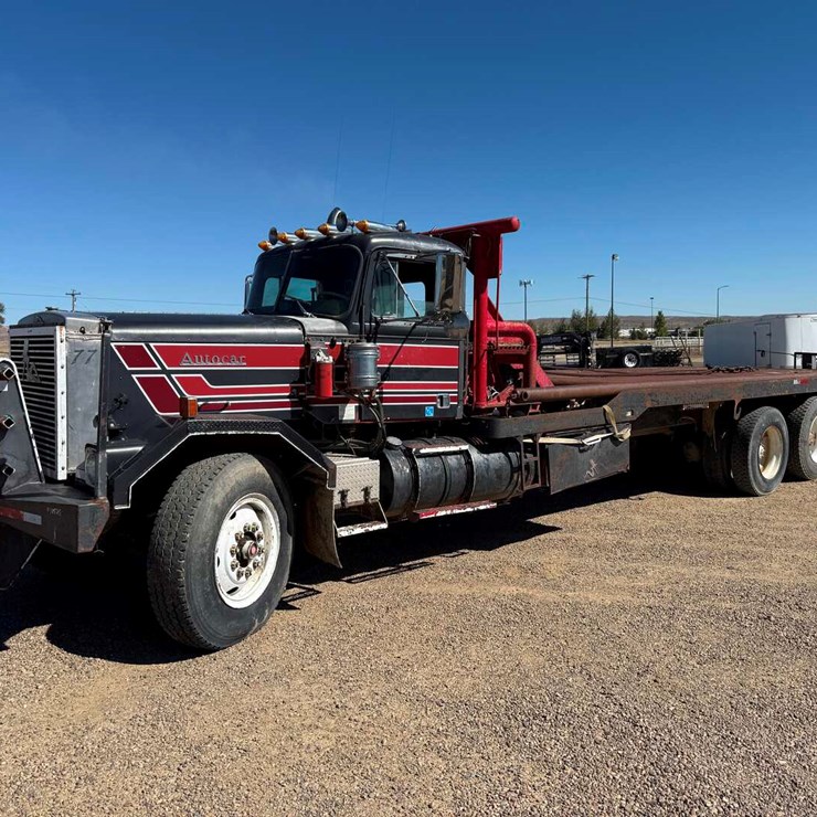 1981 AUTOCAR T/A  30 TON GIN POLE WINCH TRUCK