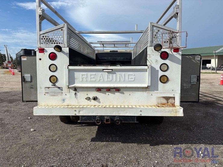 2013-ford-f550-image-22