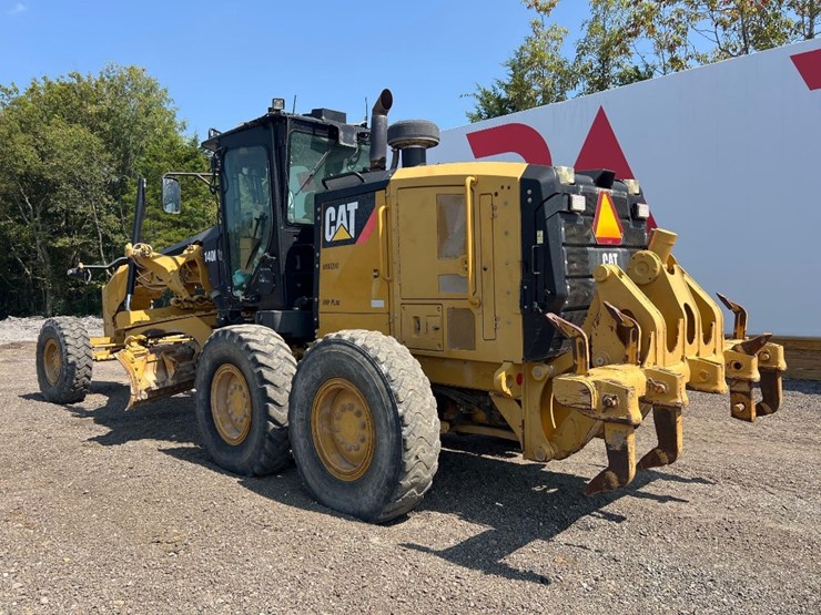 caterpillar-140m2-image-2