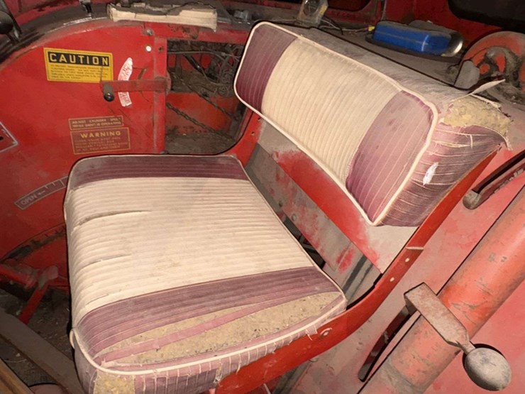 massey-ferguson-300-image-14
