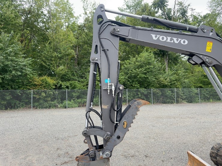 2021-volvo-ecr50f-mini-excavator-image-14