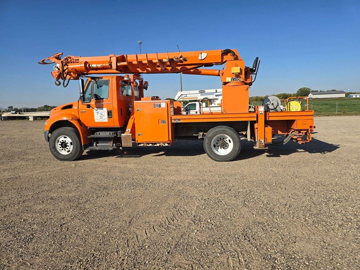2006-international-durastar-4400-image-20