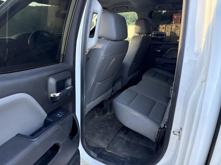 2019-chevrolet-1500-image-22