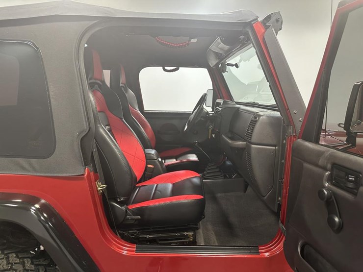 1999-jeep-wrangler-sport-image-10