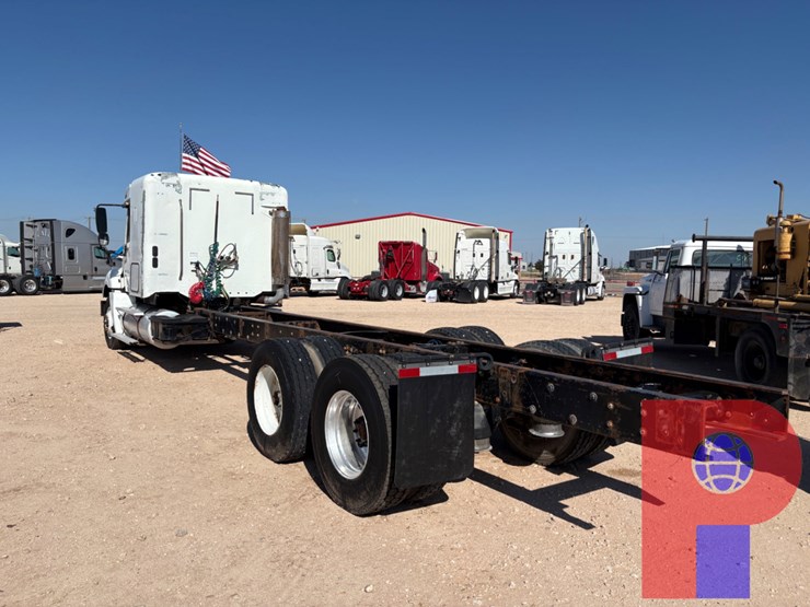 2006-freightliner-columbia-120-image-4